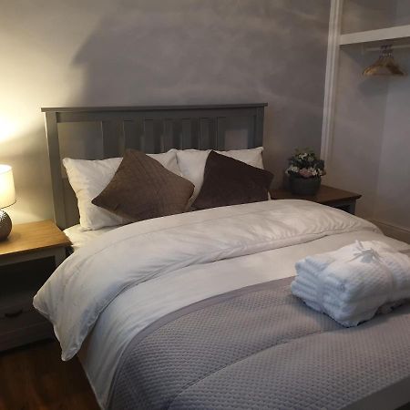 Arsenal Highbury & Islington Beautifully Presented Bed & Breakfast Лондон Екстериор снимка