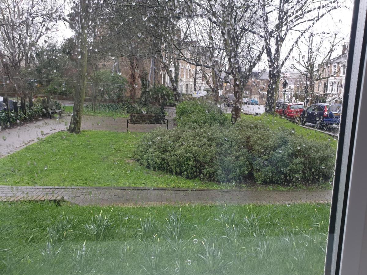Arsenal Highbury & Islington Beautifully Presented Bed & Breakfast Лондон Екстериор снимка