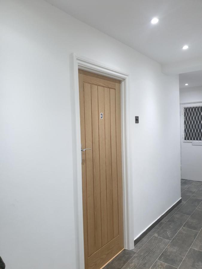Arsenal Highbury & Islington Beautifully Presented Bed & Breakfast Лондон Екстериор снимка