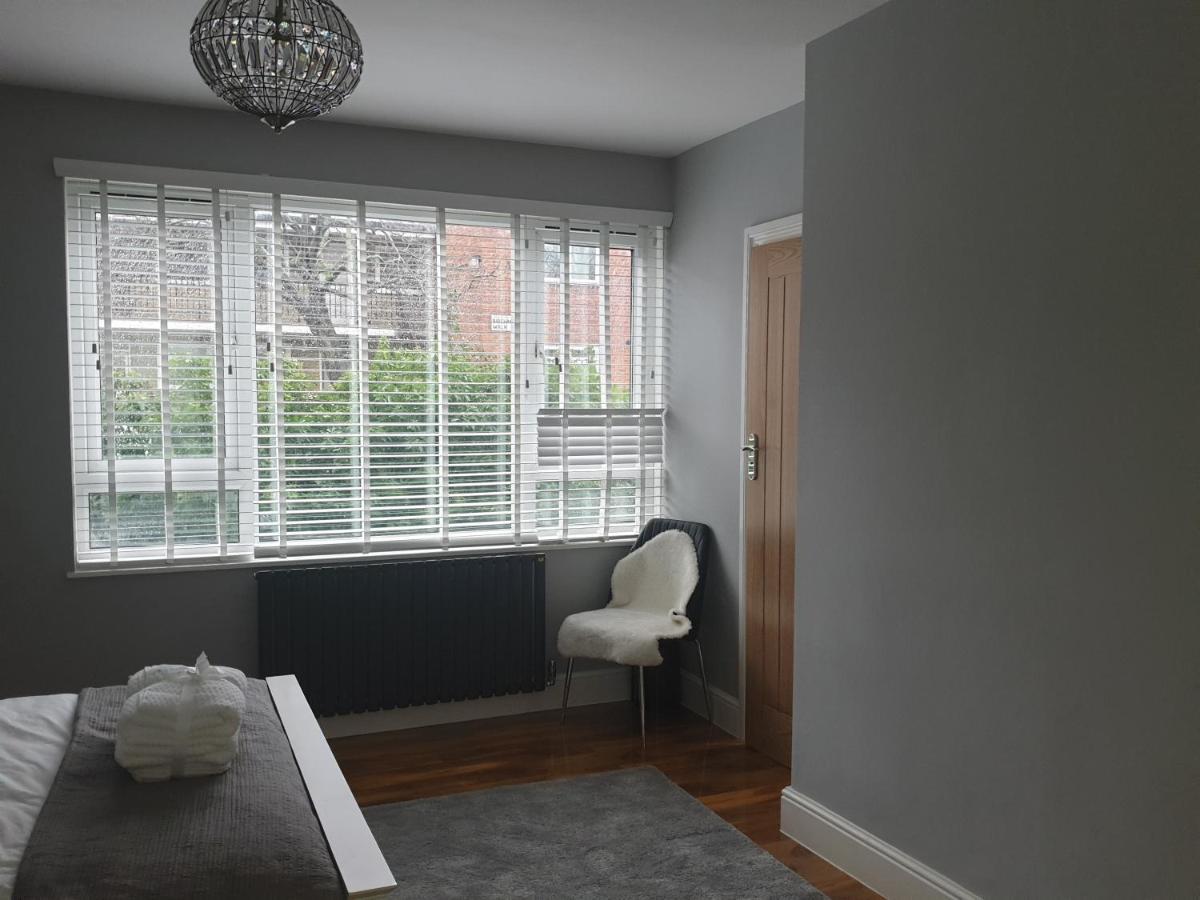 Arsenal Highbury & Islington Beautifully Presented Bed & Breakfast Лондон Екстериор снимка